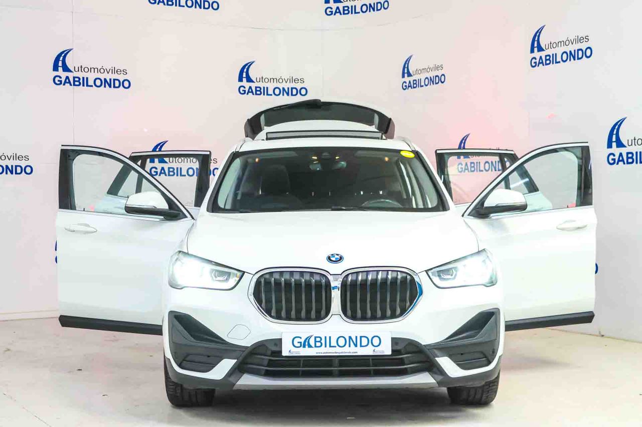 BMW X1 xDrive25e **Techo panorámico** - Foto 27