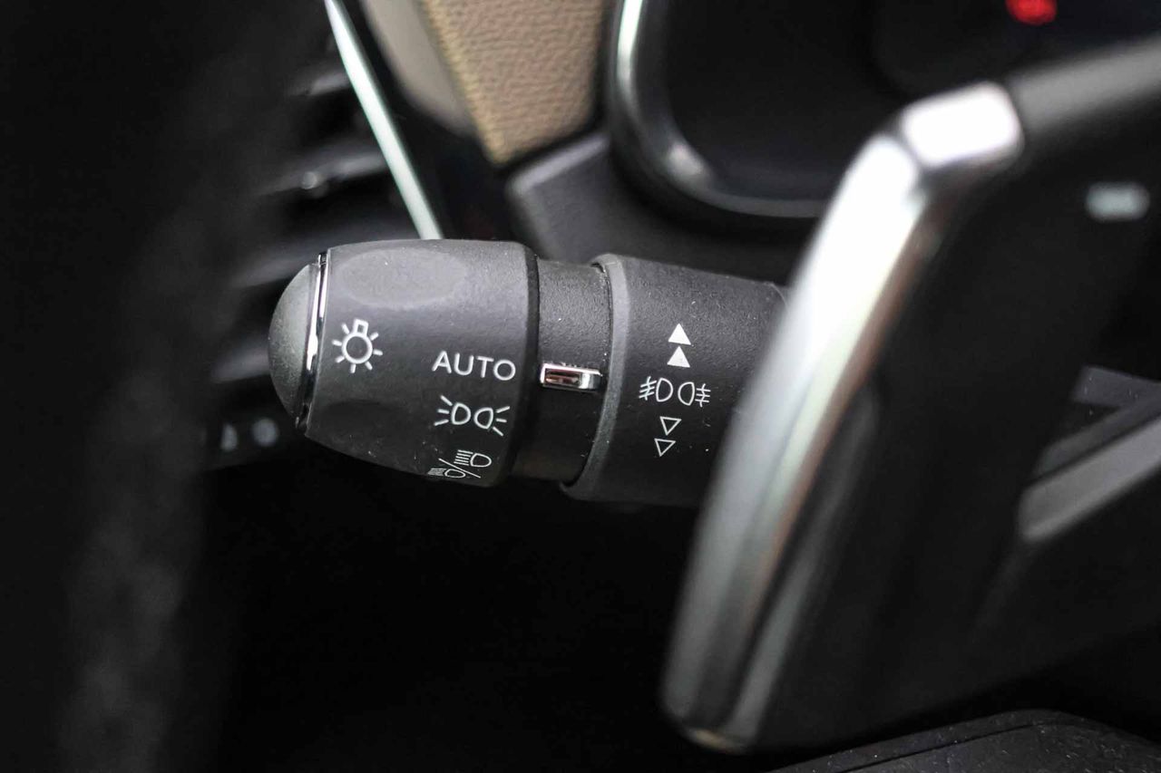 DS DS 7 1.6 E-Tense 225 GRAND CHIC Auto - Foto 39