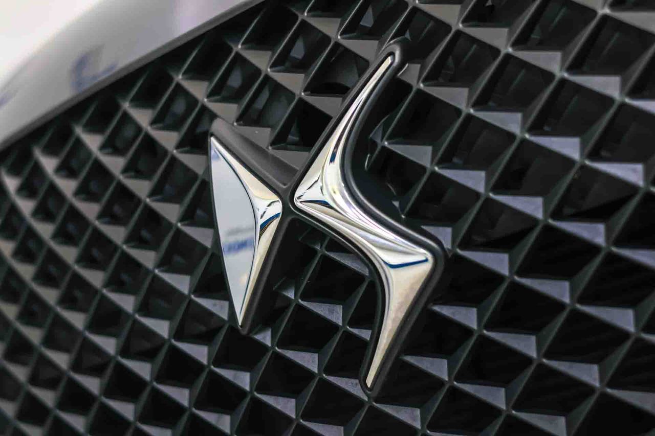 DS DS 7 1.6 E-Tense 225 GRAND CHIC Auto - Foto 13