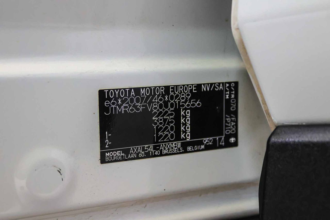 Toyota Rav4 2.5l 220H Business 4WD - Foto 8