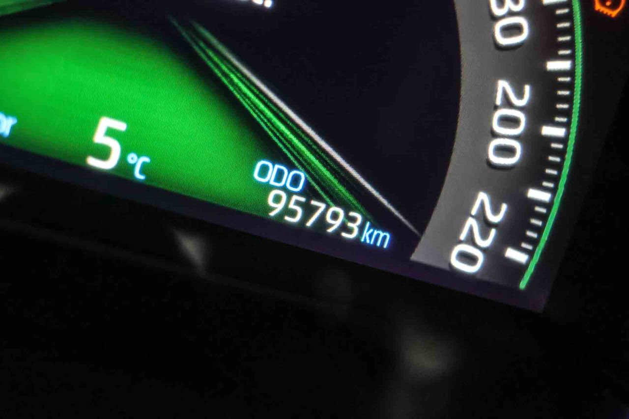 Toyota Rav4 2.5l 220H Business 4WD - Foto 7