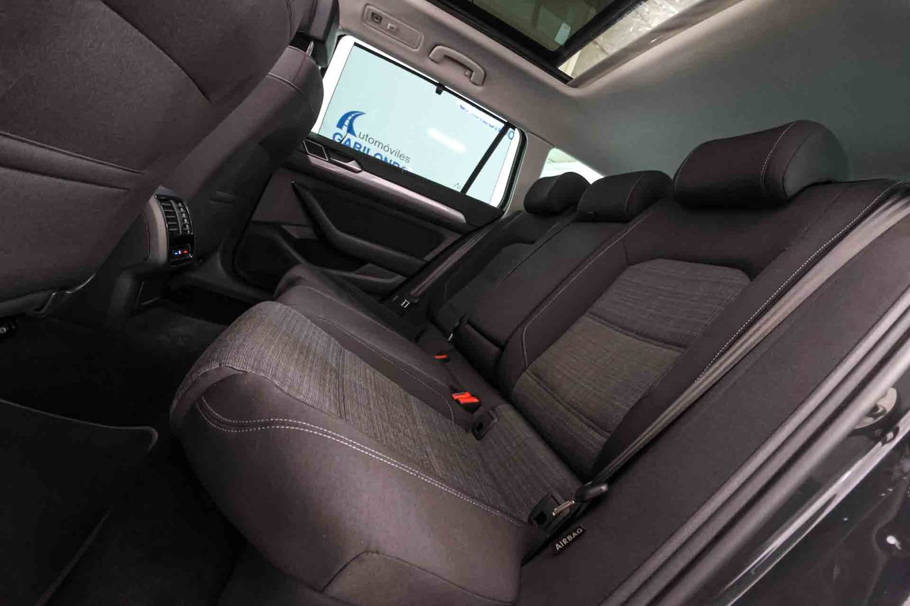 Volkswagen Passat Variant Business 2.0 TDI 110kW - Foto 50