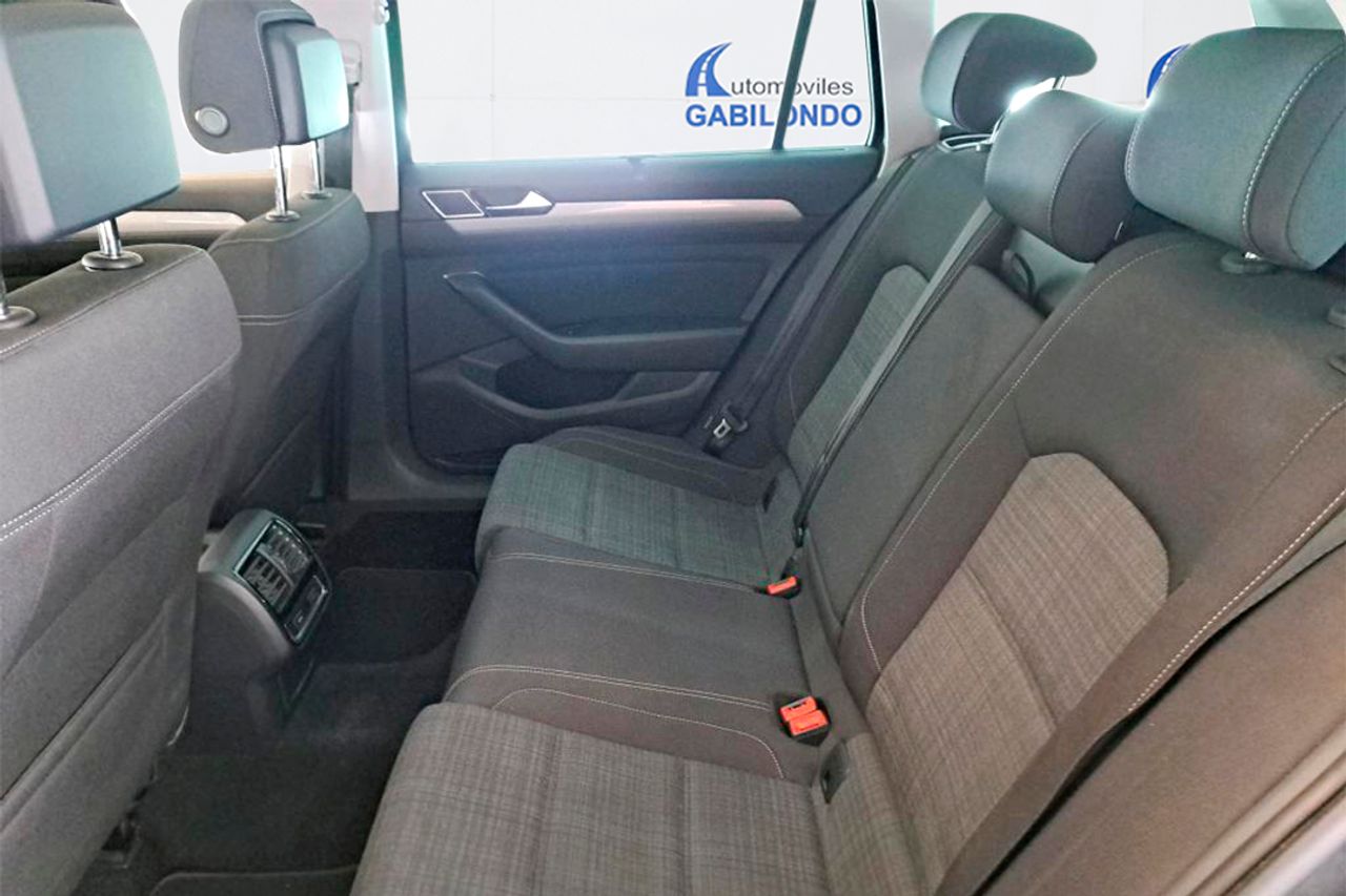 Volkswagen Passat Variant Business 2.0 TDI 110kW - Foto 7