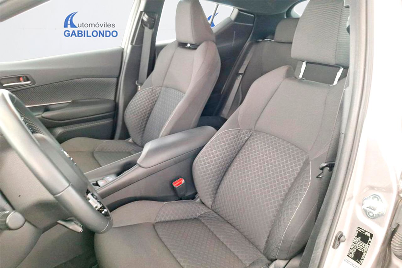 Toyota C-HR 2.0 180H Dynamic - Foto 7