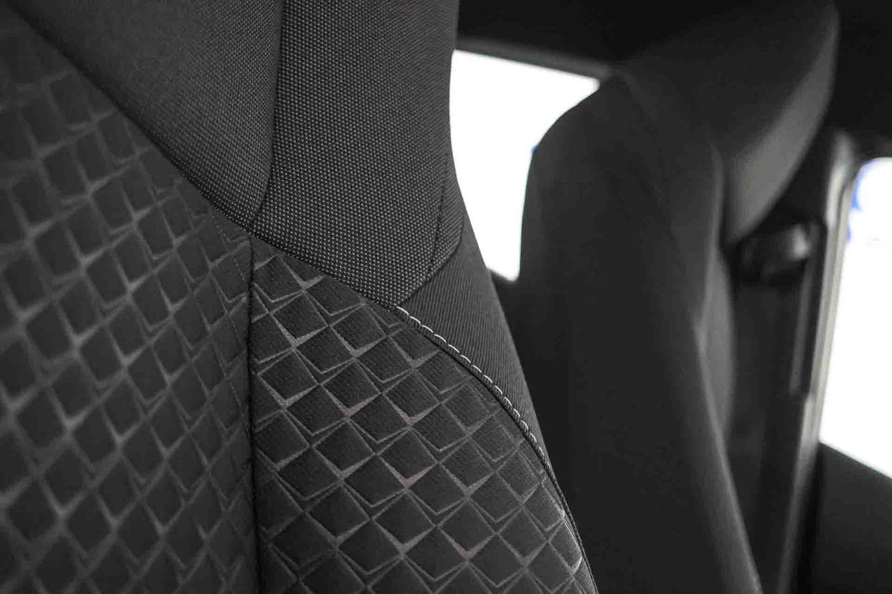 Toyota C-HR 2.0 180H Dynamic - Foto 51