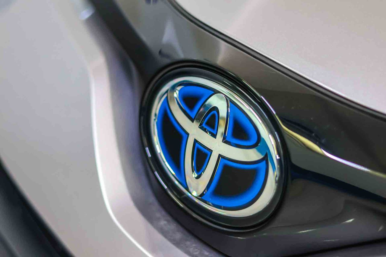 Toyota C-HR 2.0 180H Dynamic - Foto 9