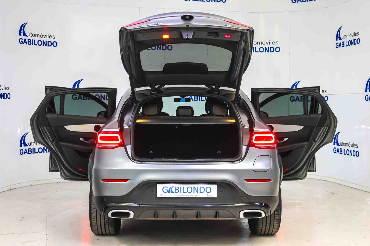 Mercedes GLC Coupé GLC 300 e 4MATIC **AMG Line** - Foto 27