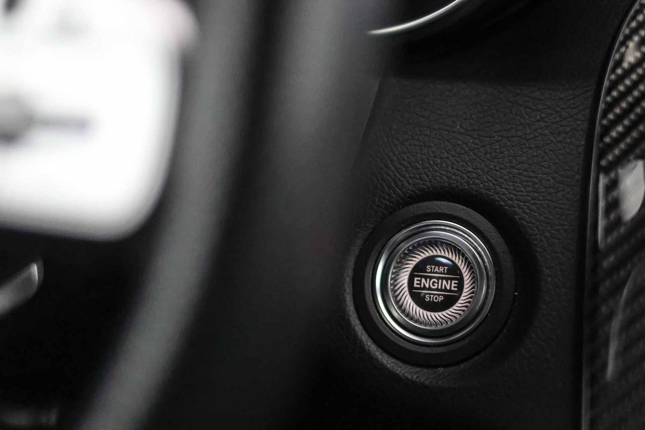 Mercedes GLC Coupé GLC 300 e 4MATIC **AMG Line** - Foto 44