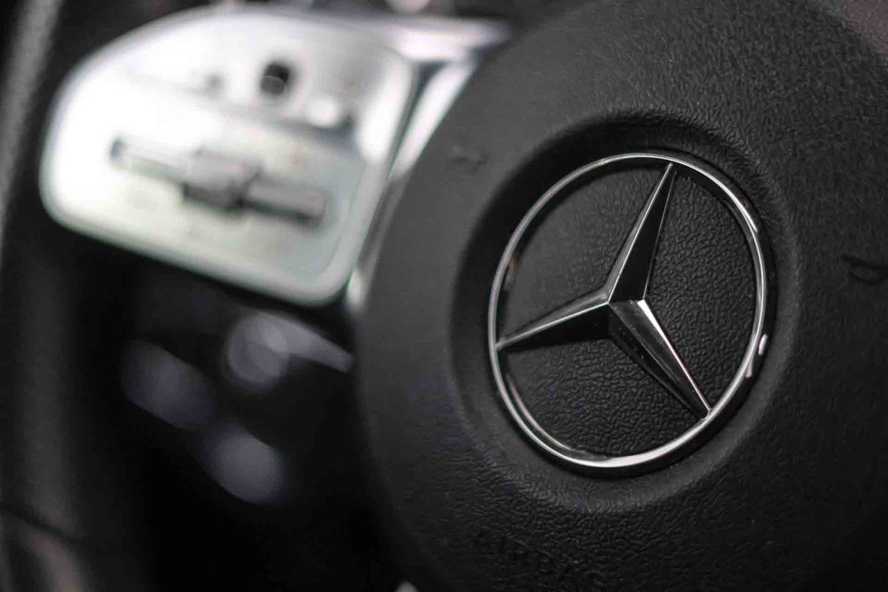 Mercedes GLC Coupé GLC 300 e 4MATIC **AMG Line** - Foto 38