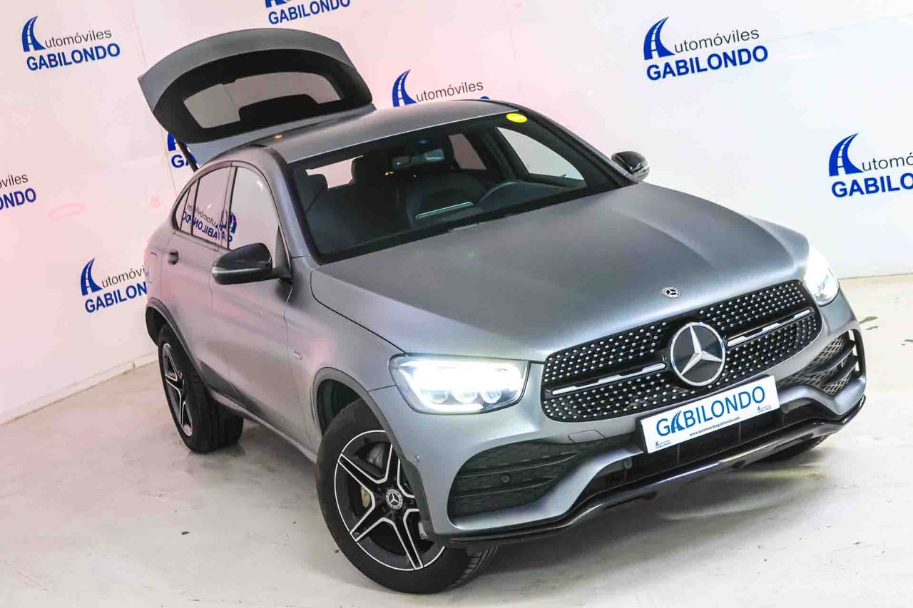 Mercedes GLC Coupé GLC 300 e 4MATIC **AMG Line** - Foto 22