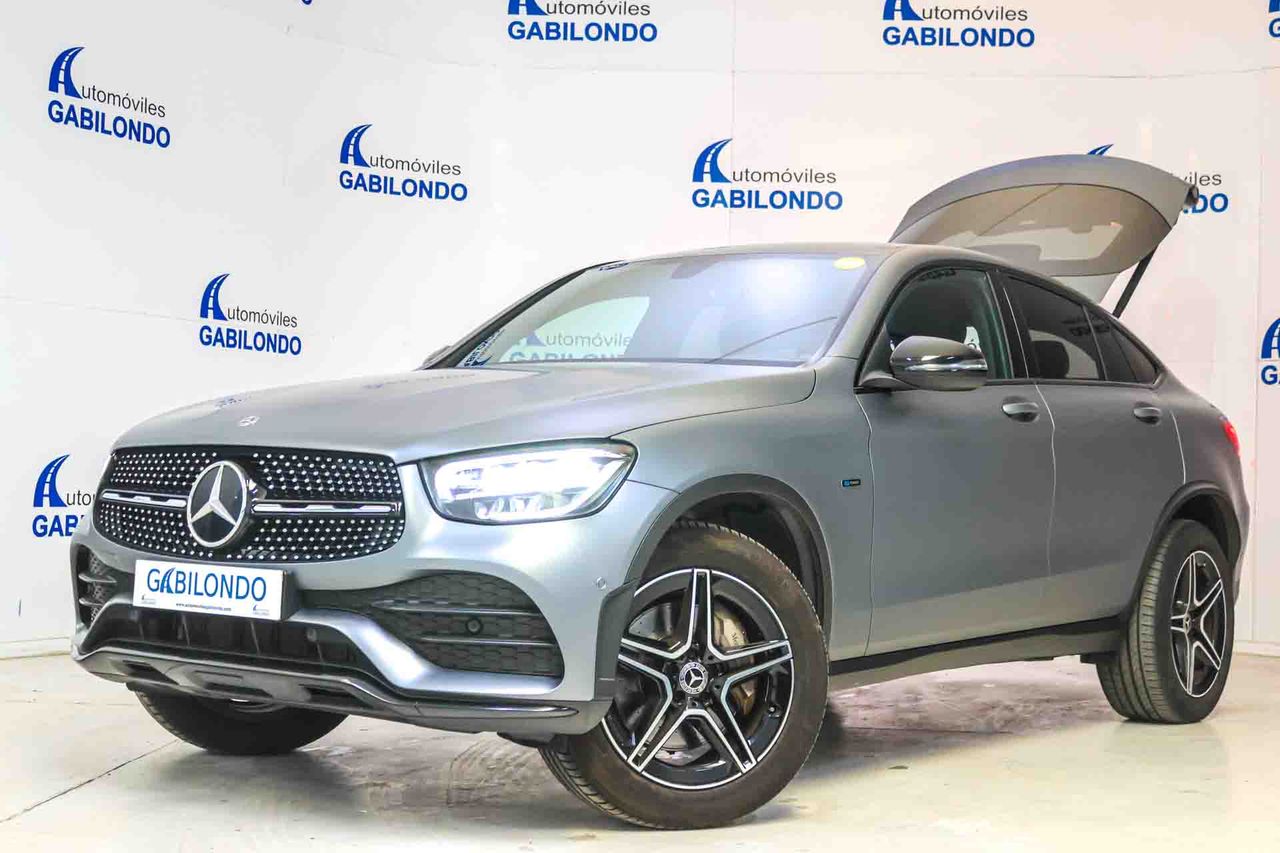 Mercedes GLC Coupé GLC 300 e 4MATIC **AMG Line** - Foto 18