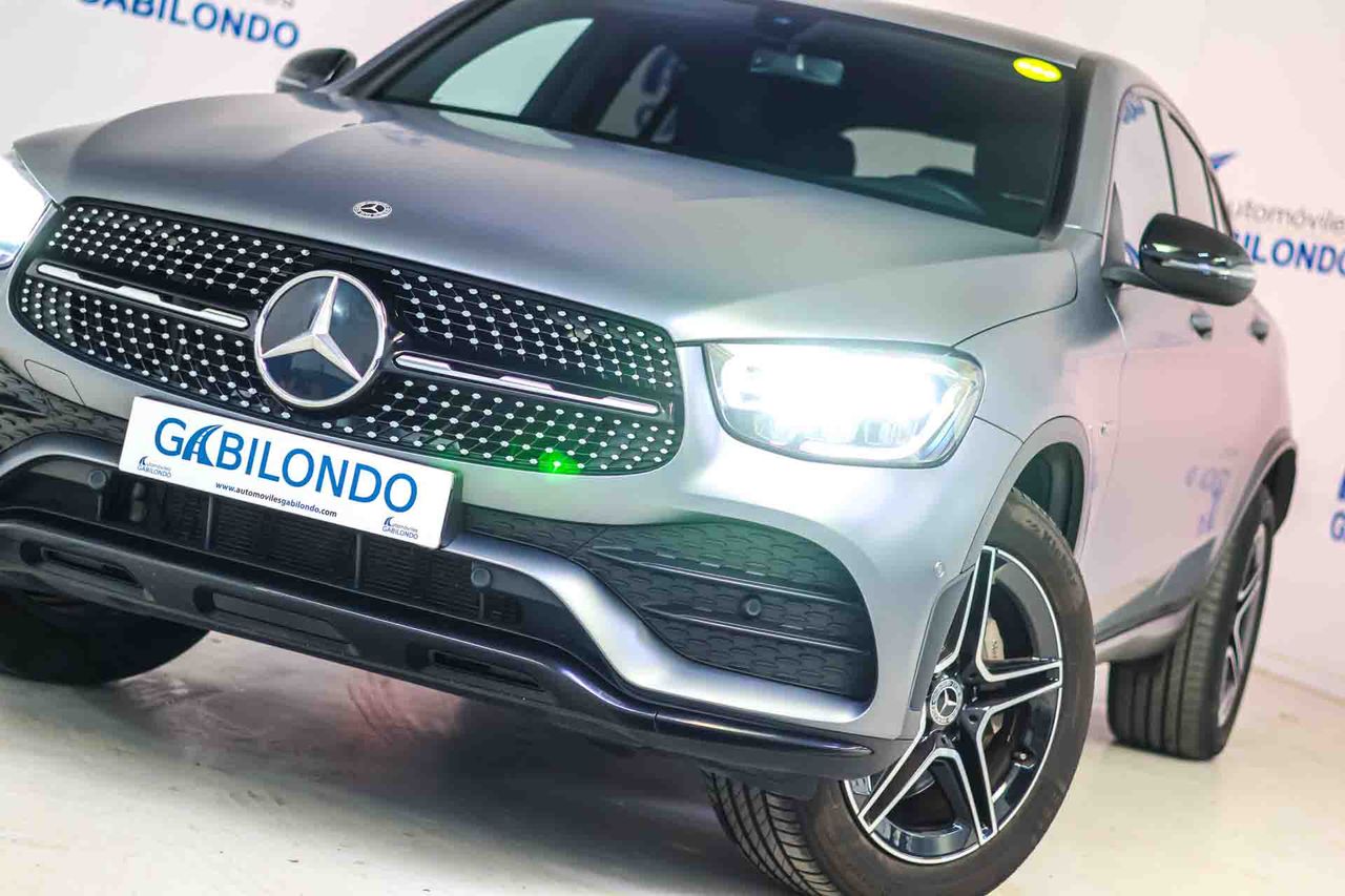 Mercedes GLC Coupé GLC 300 e 4MATIC **AMG Line** - Foto 28