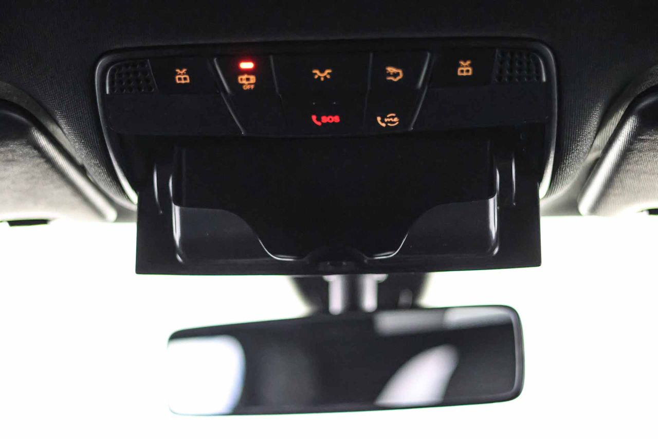 Mercedes GLC Coupé GLC 300 e 4MATIC **AMG Line** - Foto 55