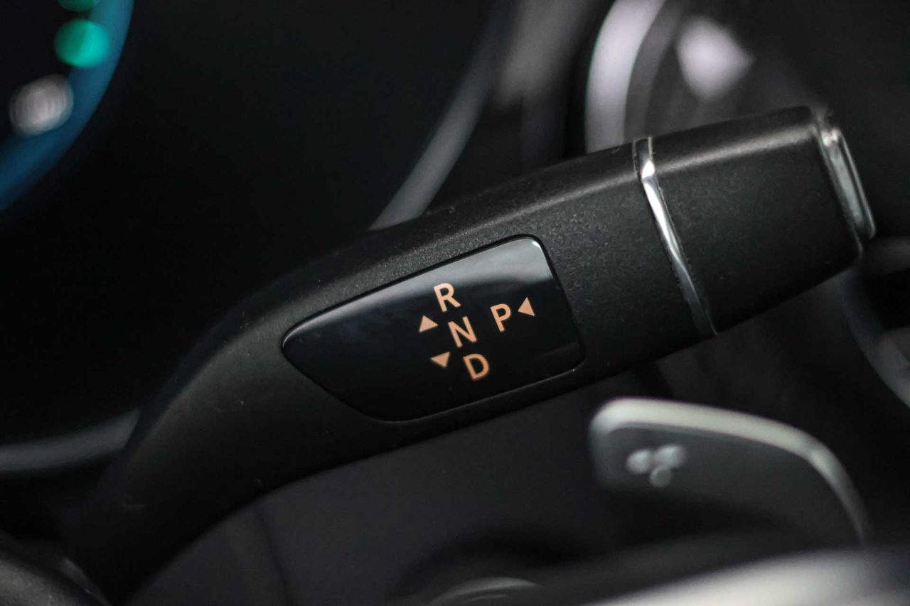 Mercedes GLC Coupé GLC 300 e 4MATIC **AMG Line** - Foto 42