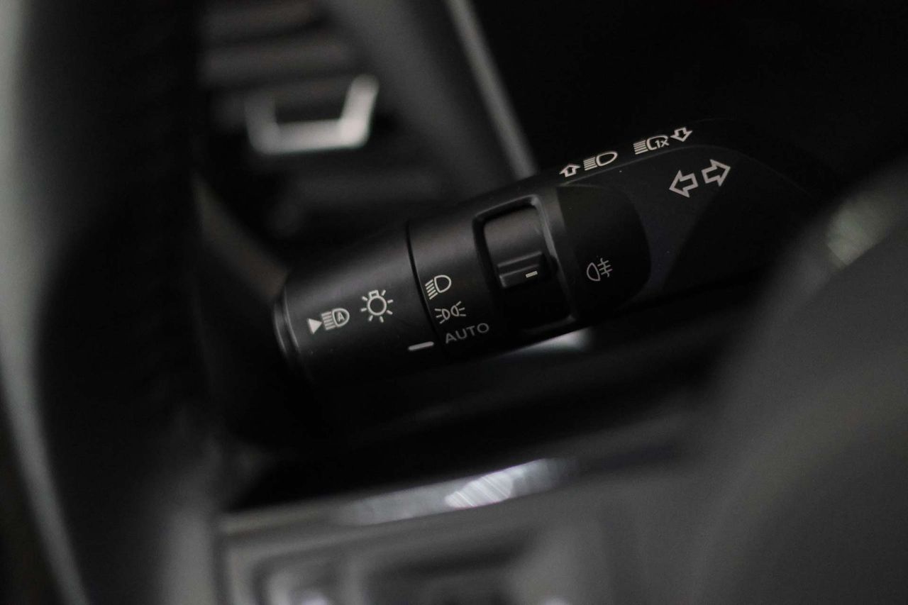 Nissan X-Trail 5pl 1.5 e-POWER 152kW 4x2 A/T N-Connecta **Techo panorámico** - Foto 38