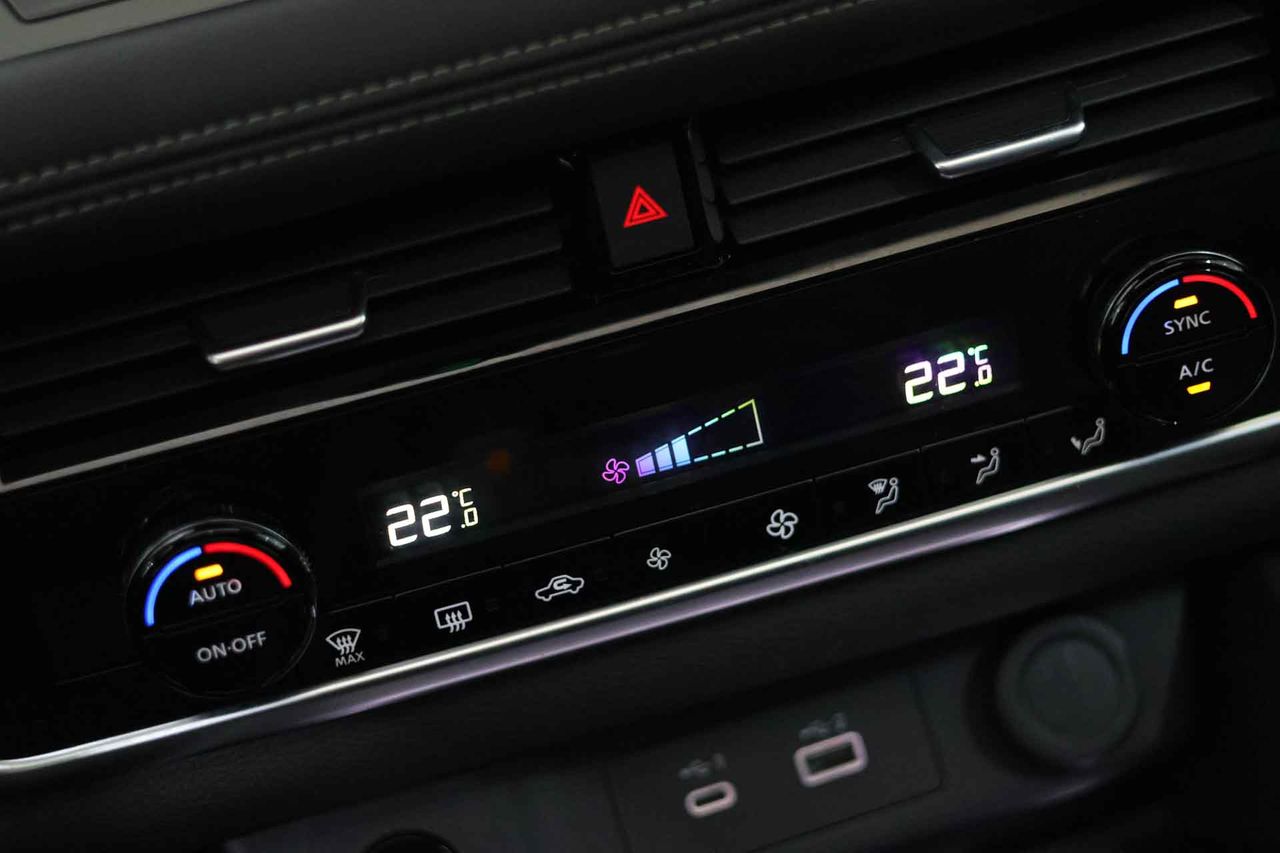 Nissan X-Trail 5pl 1.5 e-POWER 152kW 4x2 A/T N-Connecta **Techo panorámico** - Foto 45