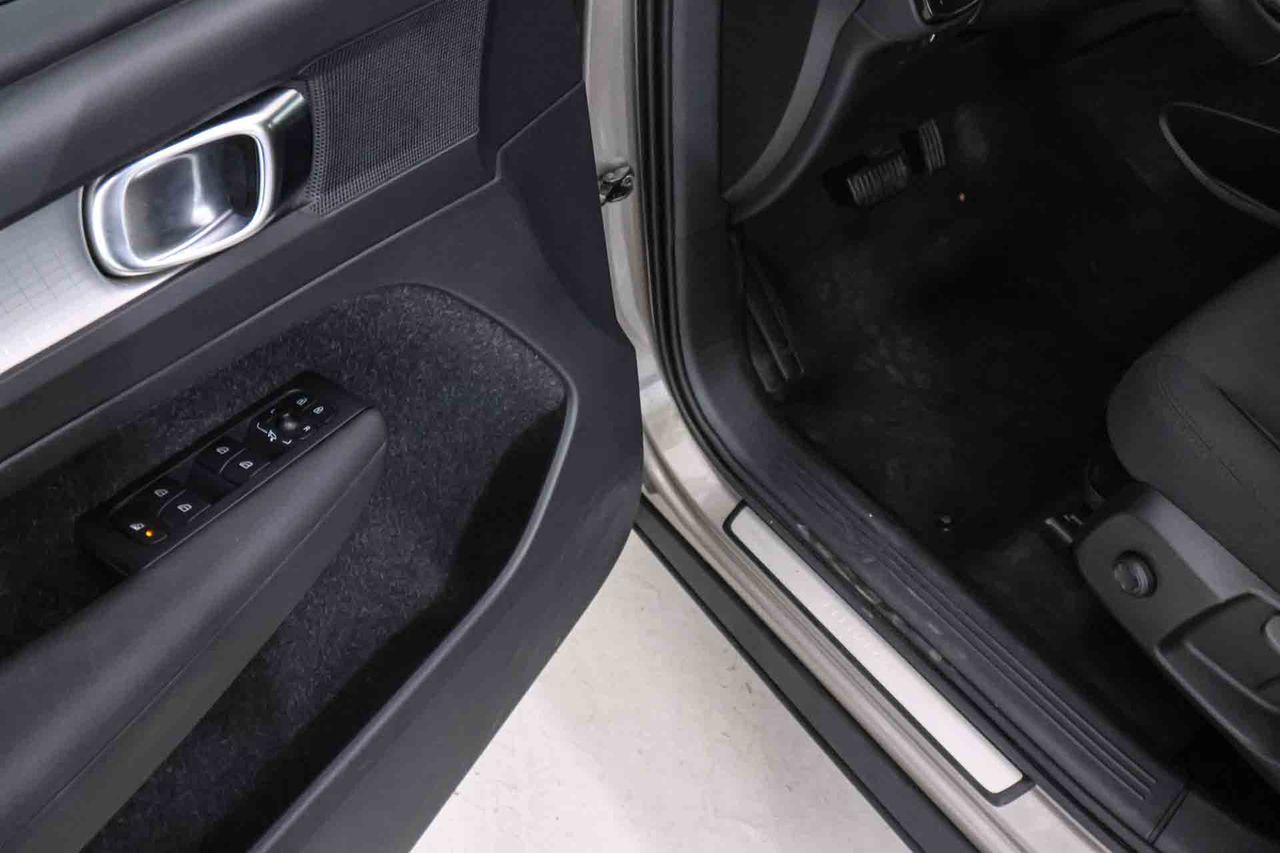 Volvo XC40 1.5 T5 Twin Recharge Inscription Auto - Foto 33