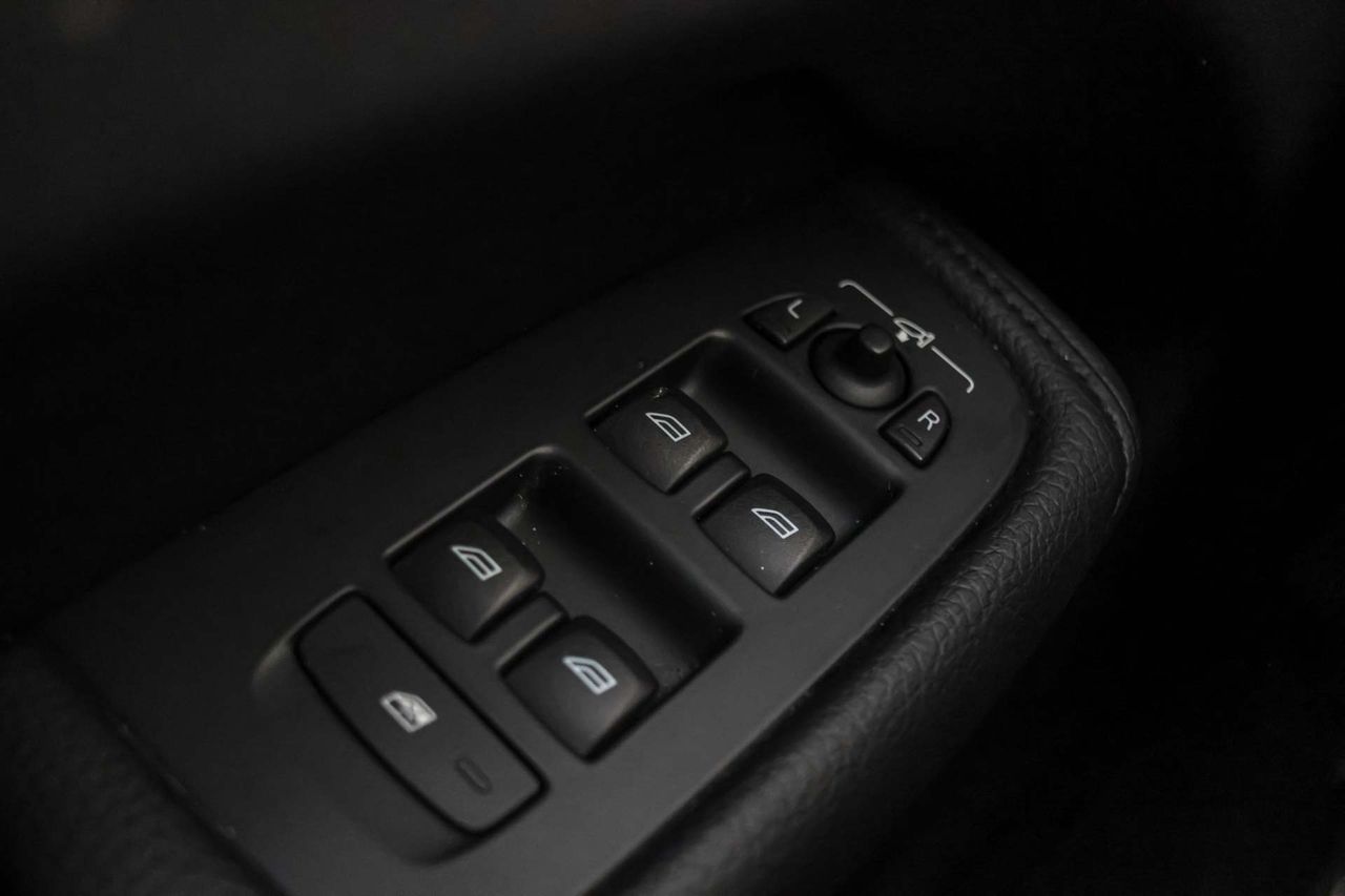 Volvo XC60 2.0 T8 AWD Inscription Auto - Foto 32