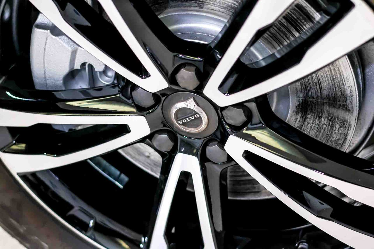 Volvo XC60 2.0 T8 AWD Inscription Auto - Foto 23