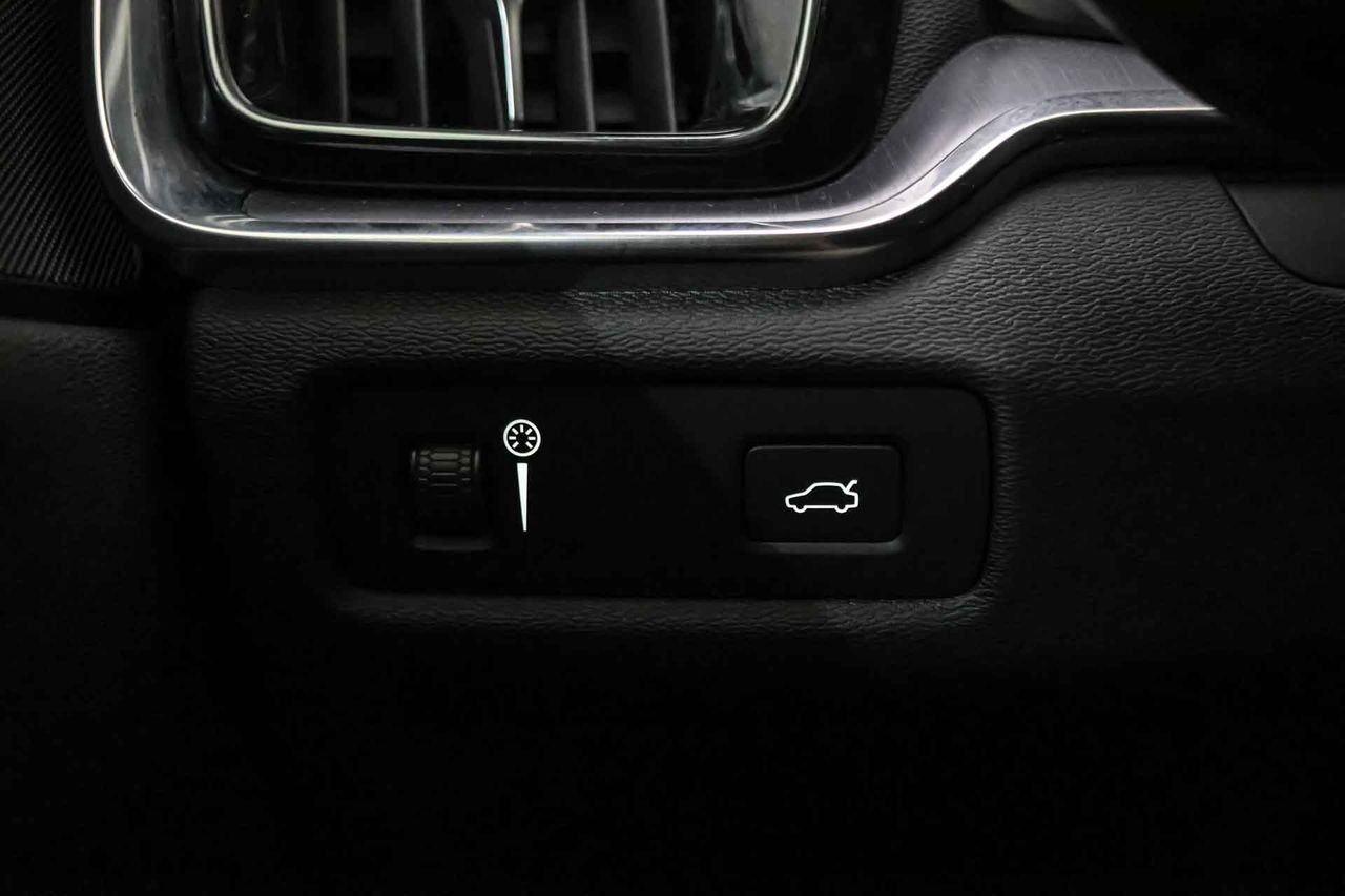 Volvo V60 2.0 D3 Momentum Pro Auto Geartronic - Foto 31
