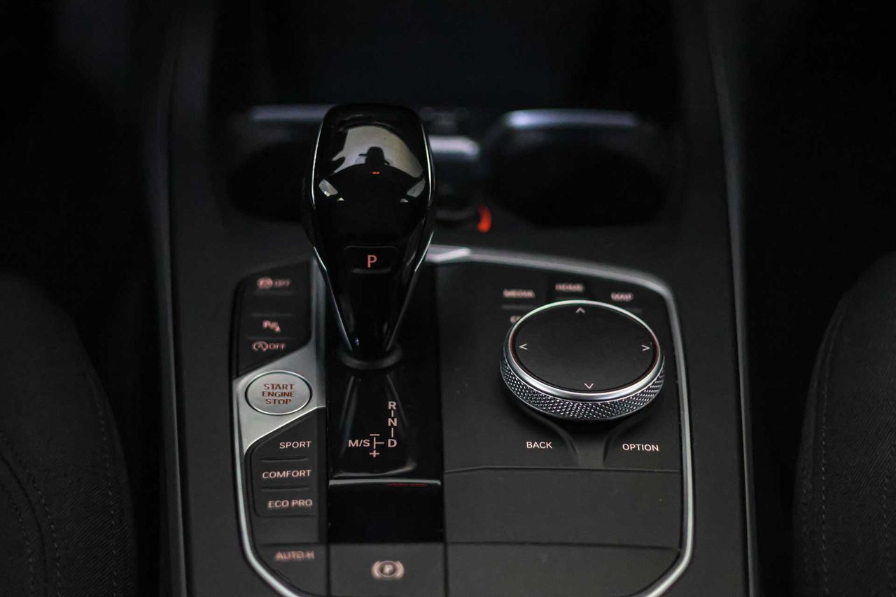 BMW Serie 1 118i Auto. - Foto 39