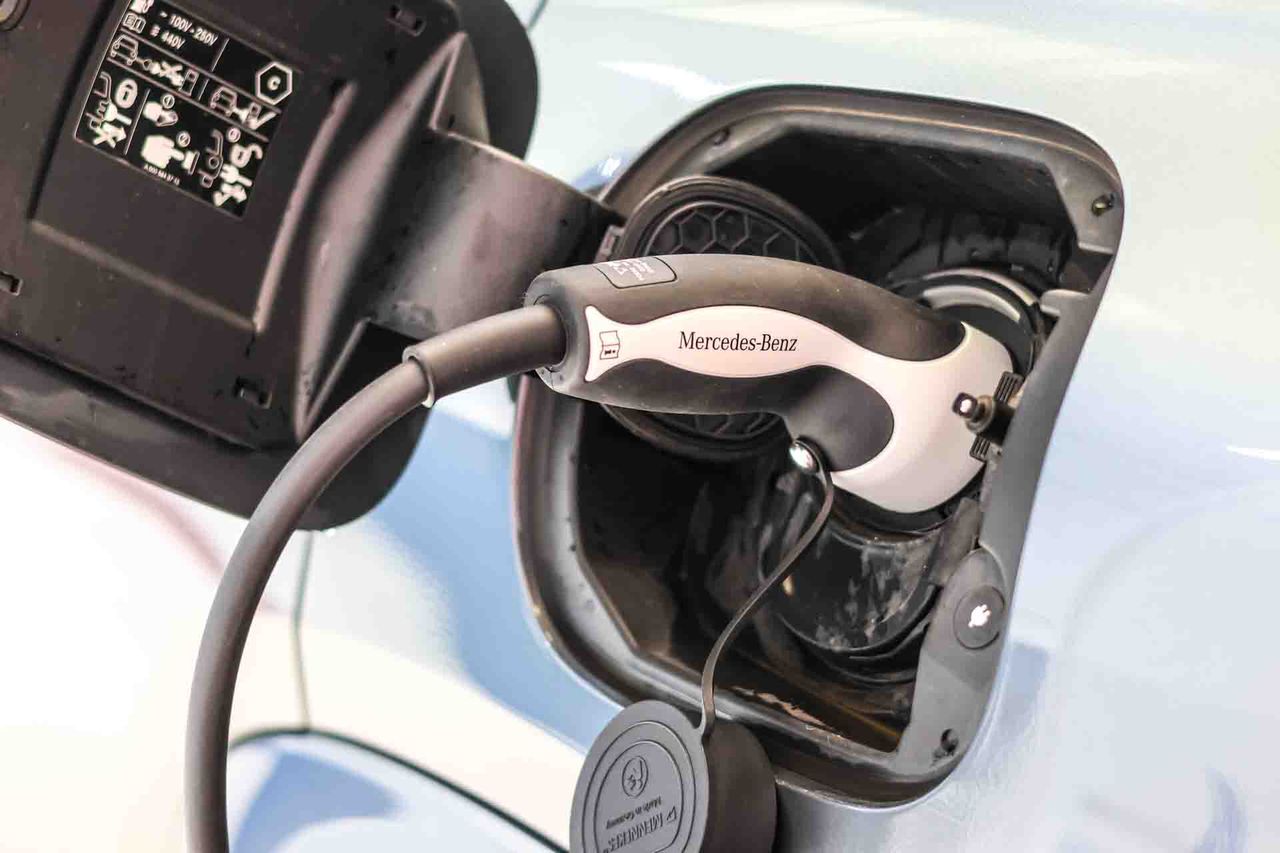 Mercedes GLE GLE 350 de 4MATIC (Híbrido Enchufable) AMG Line *Techo panorámico* - Foto 9