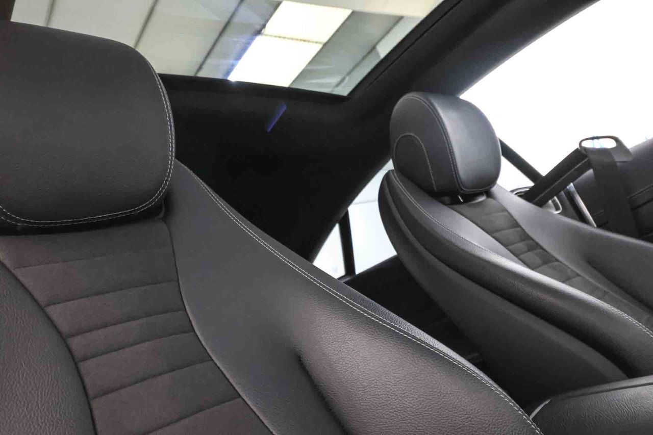 Mercedes Clase E Coupé E 220 d 4MATIC AMG Line **Techo panorámico** - Foto 48
