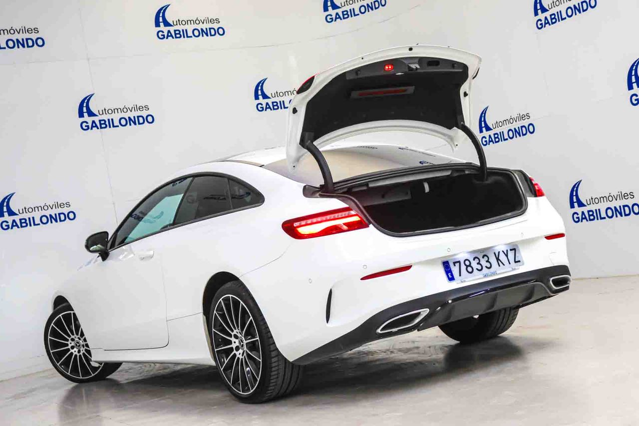 Mercedes Clase E Coupé E 220 d 4MATIC AMG Line **Techo panorámico** - Foto 19