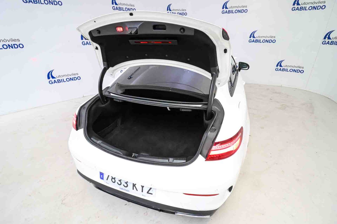 Mercedes Clase E Coupé E 220 d 4MATIC AMG Line **Techo panorámico** - Foto 53