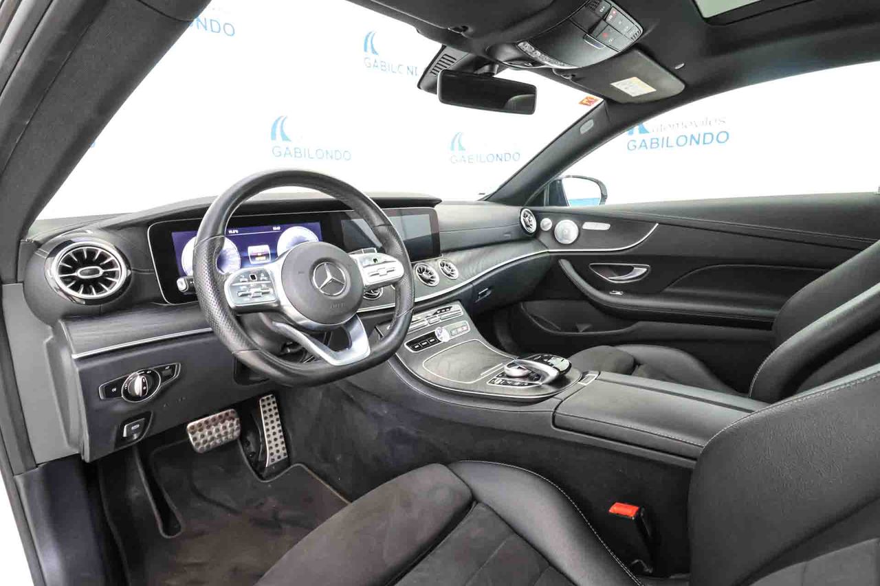 Mercedes Clase E Coupé E 220 d 4MATIC AMG Line **Techo panorámico** - Foto 24