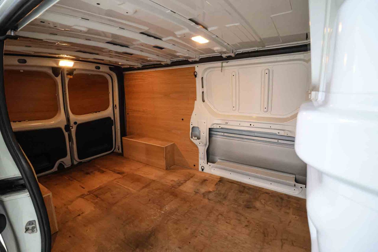 Renault Trafic Furgón L2H1 1.6dci Grand Confort  - Foto 22