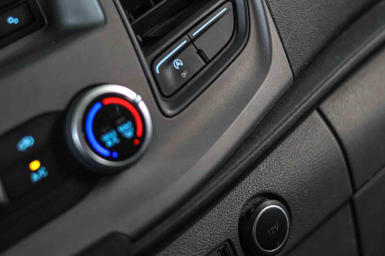 Ford Transit T330 L3H2 2.0 EcoBlue Trend - Foto 38