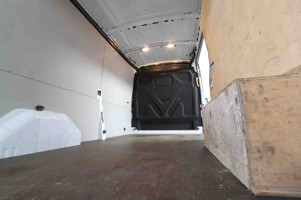 Ford Transit T330 L3H2 2.0 EcoBlue Trend - Foto 23