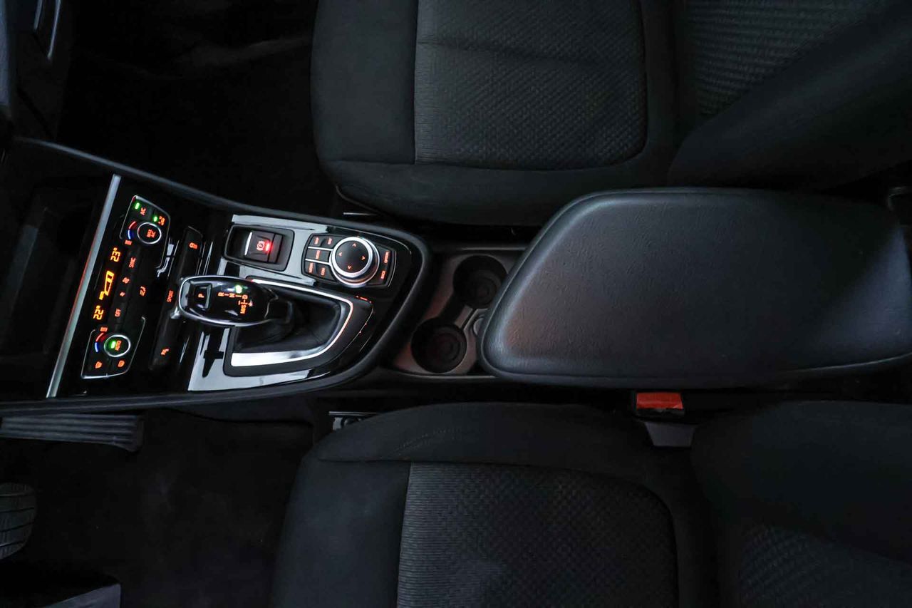 BMW Serie 2 Active Tourer 216d Business - Foto 48