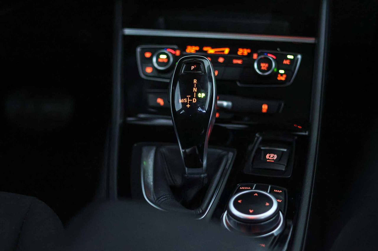 BMW Serie 2 Active Tourer 216d Business - Foto 43