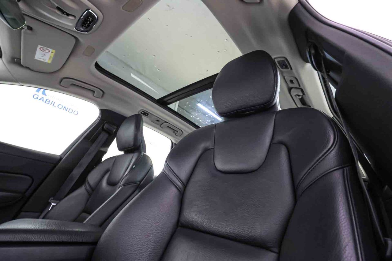 Volvo XC60 2.0 T6 AWD Recharge Inscription Auto - Foto 30