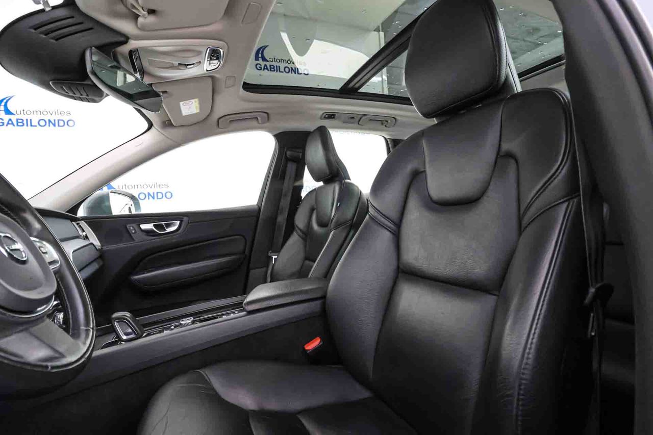 Volvo XC60 2.0 T6 AWD Recharge Inscription Auto - Foto 29