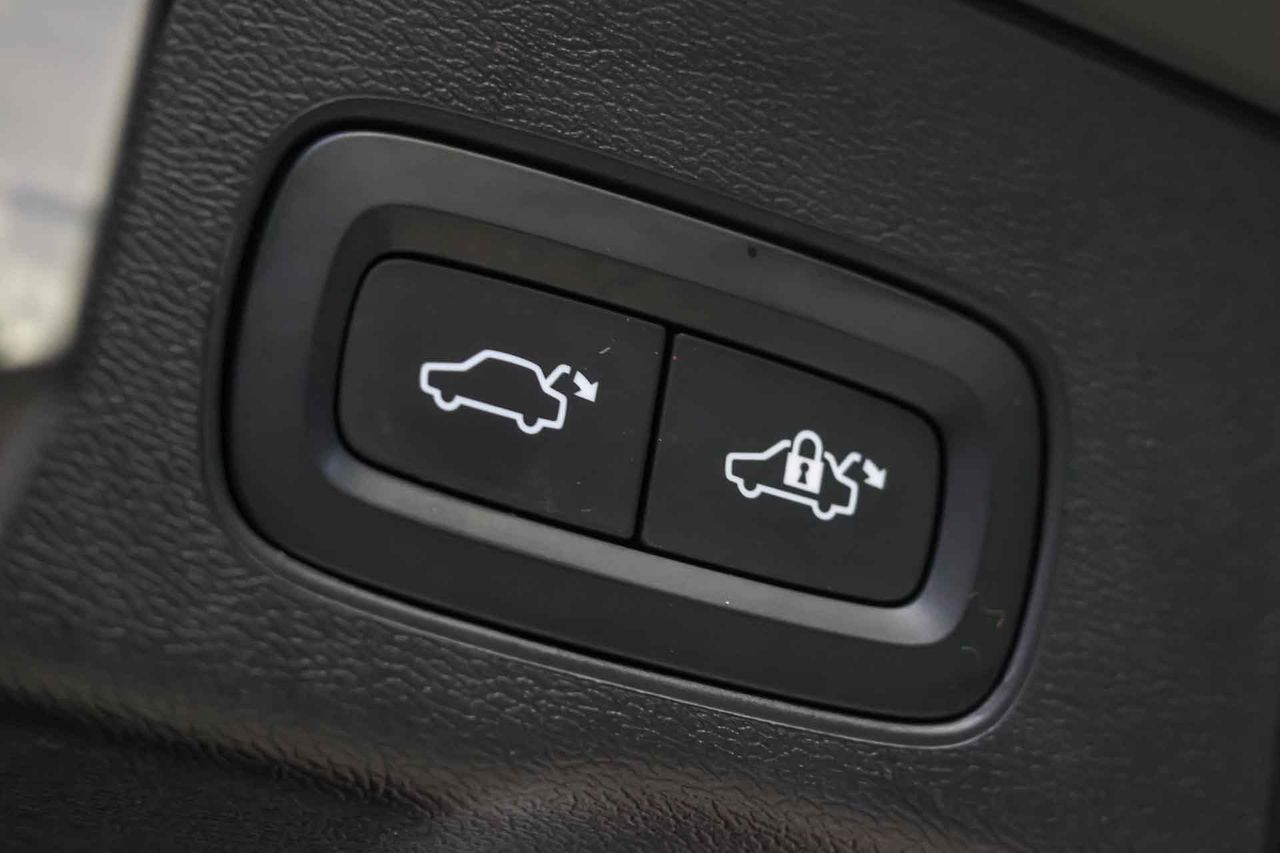 Volvo XC60 2.0 T6 AWD Recharge Inscription Auto - Foto 50