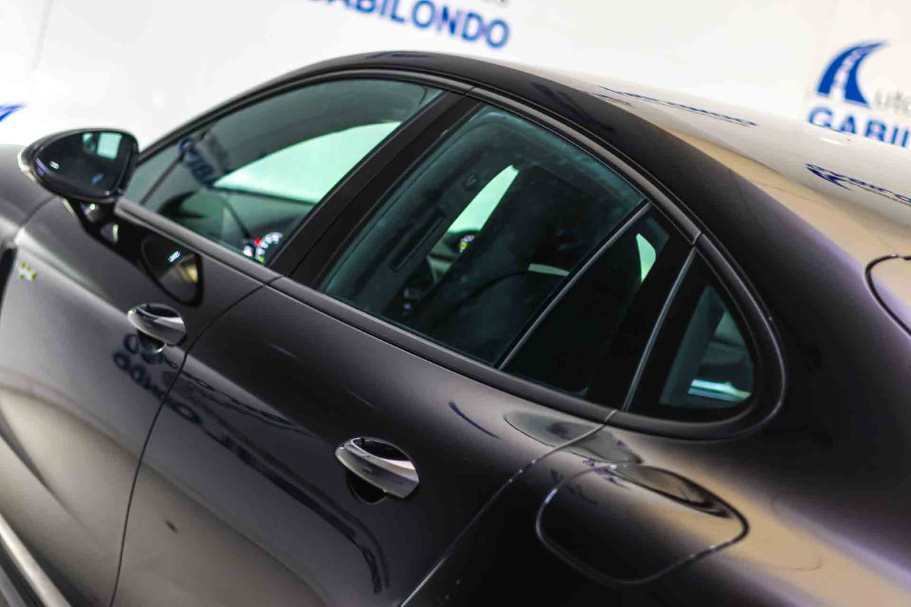 Porsche Panamera 4 E-Hybrid - Foto 22