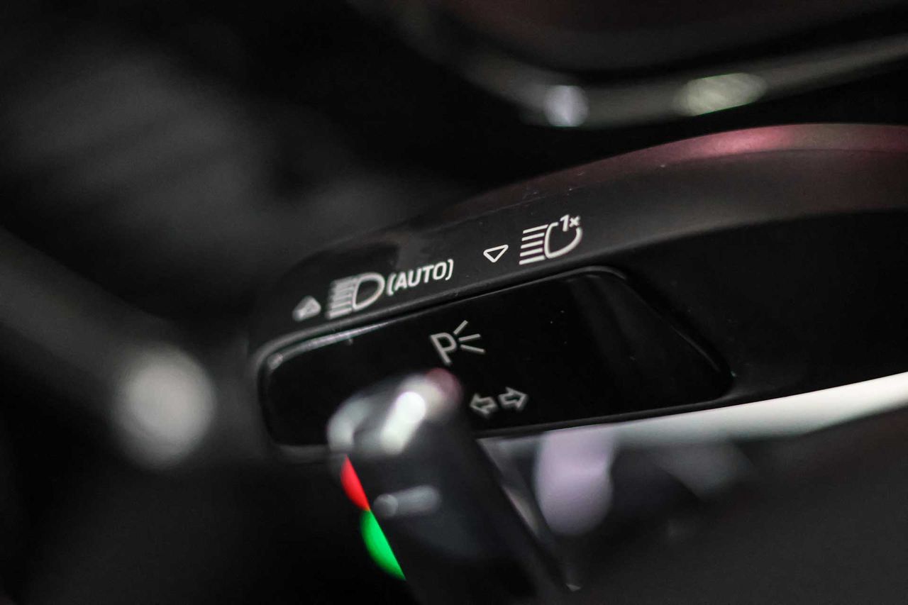 Porsche Panamera 4 E-Hybrid - Foto 42