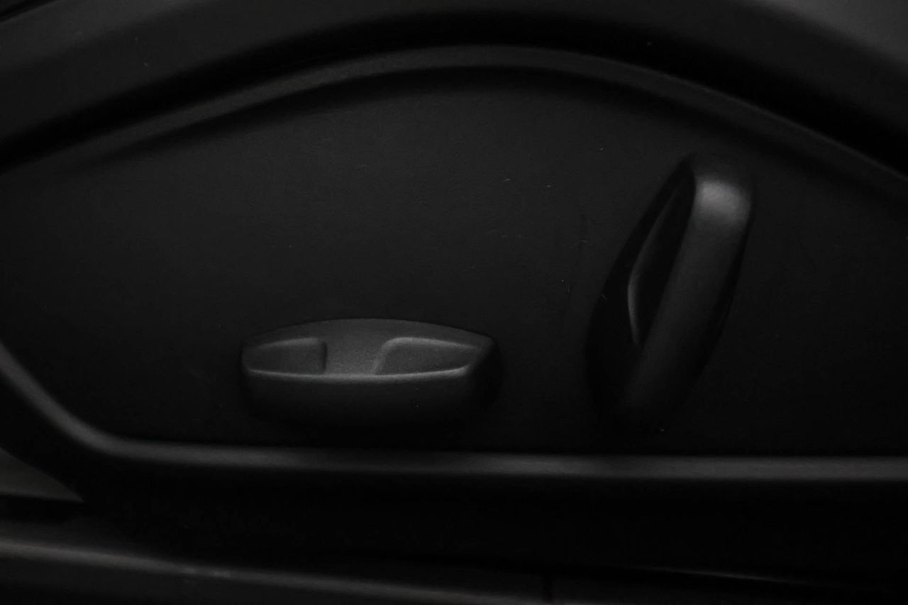 Porsche Panamera 4 E-Hybrid - Foto 33