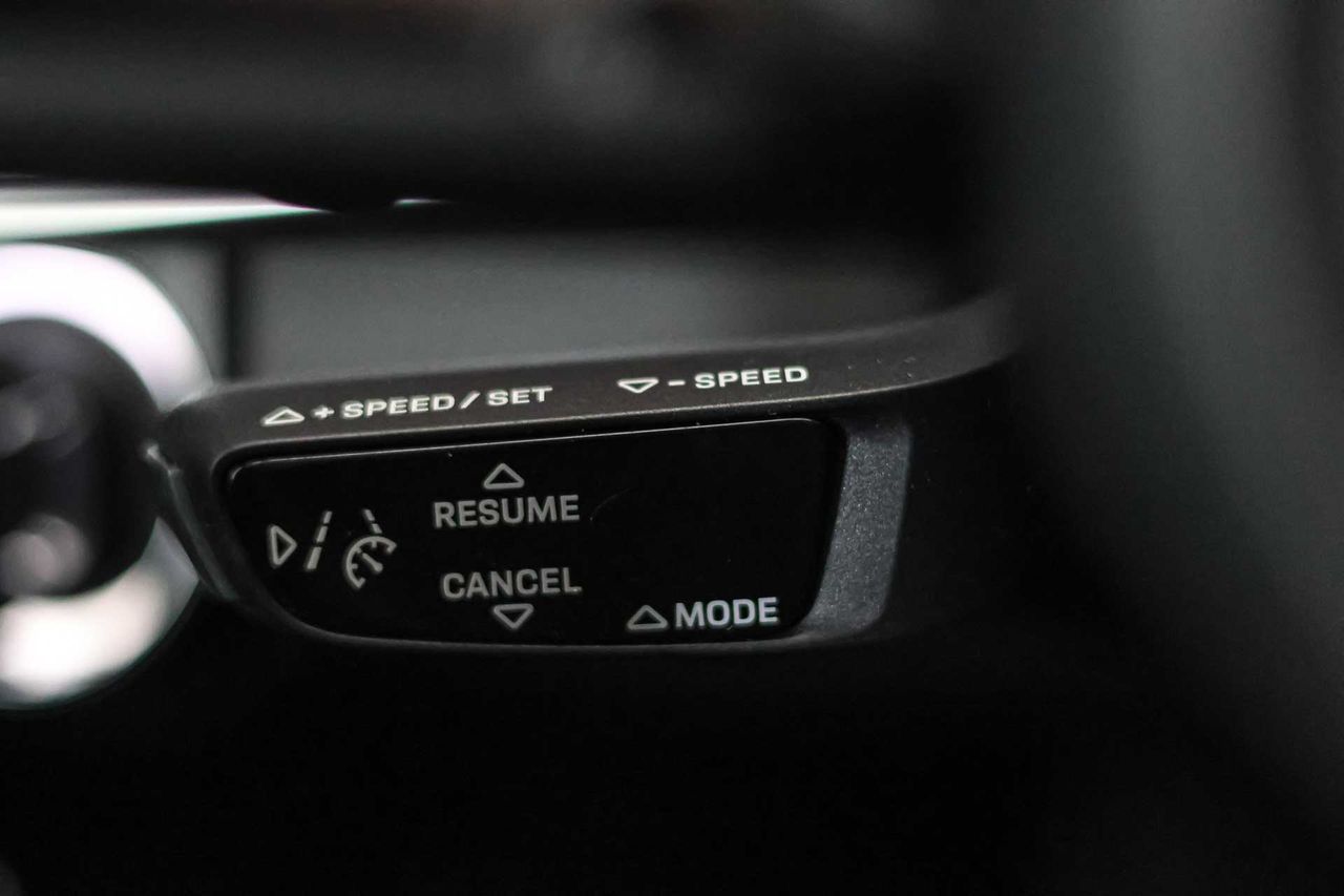 Porsche Panamera 4 E-Hybrid - Foto 43