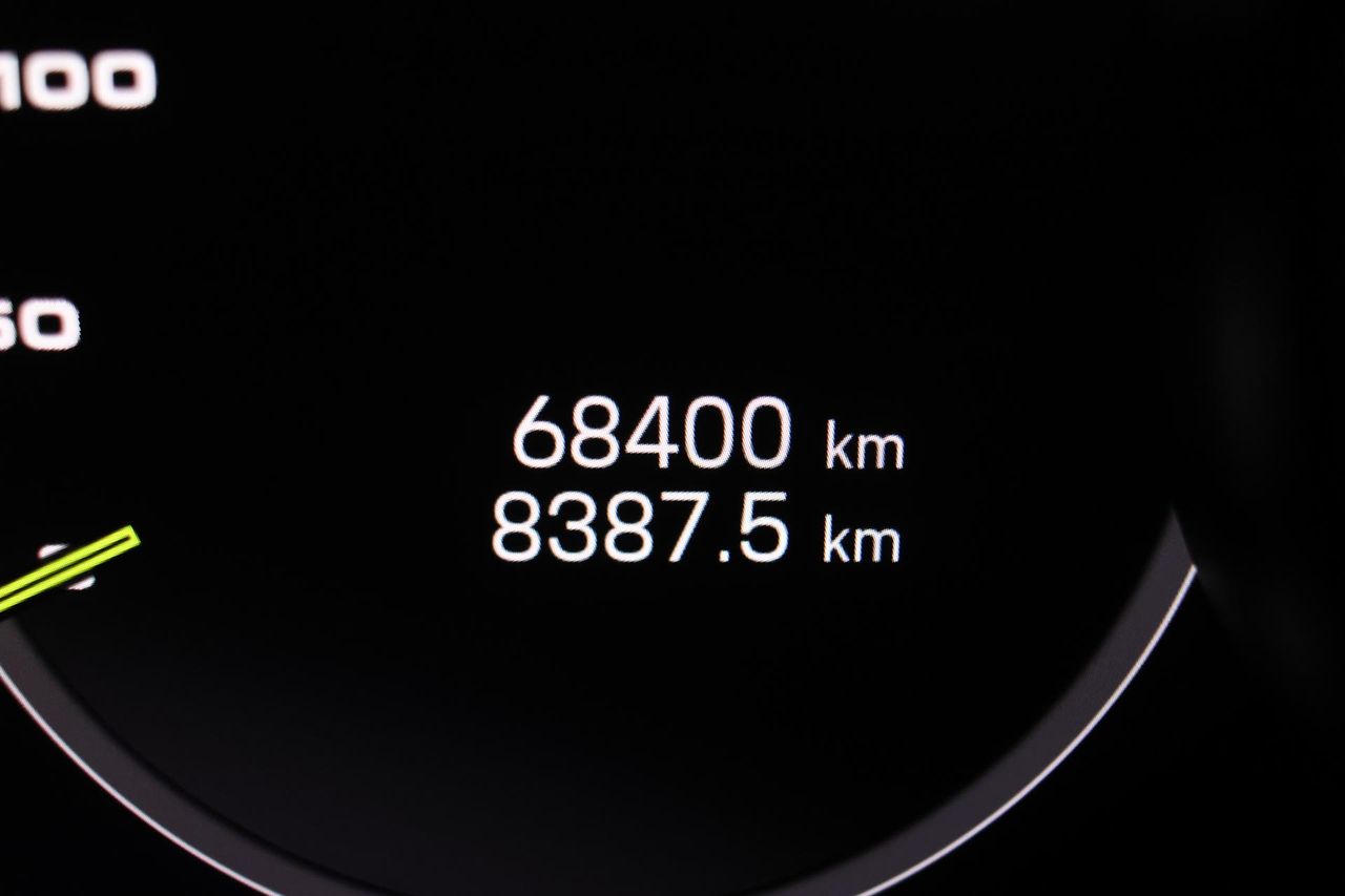 Porsche Panamera 4 E-Hybrid - Foto 7