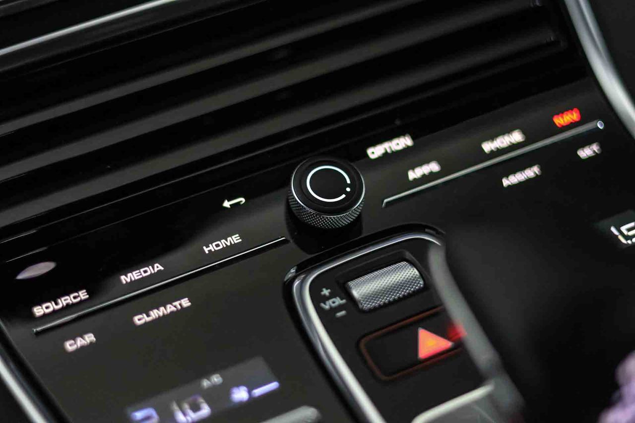 Porsche Panamera 4 E-Hybrid - Foto 54