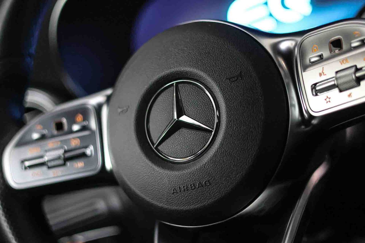 Mercedes GLC Coupé GLC 300 e 4MATIC **AMG Line** - Foto 39