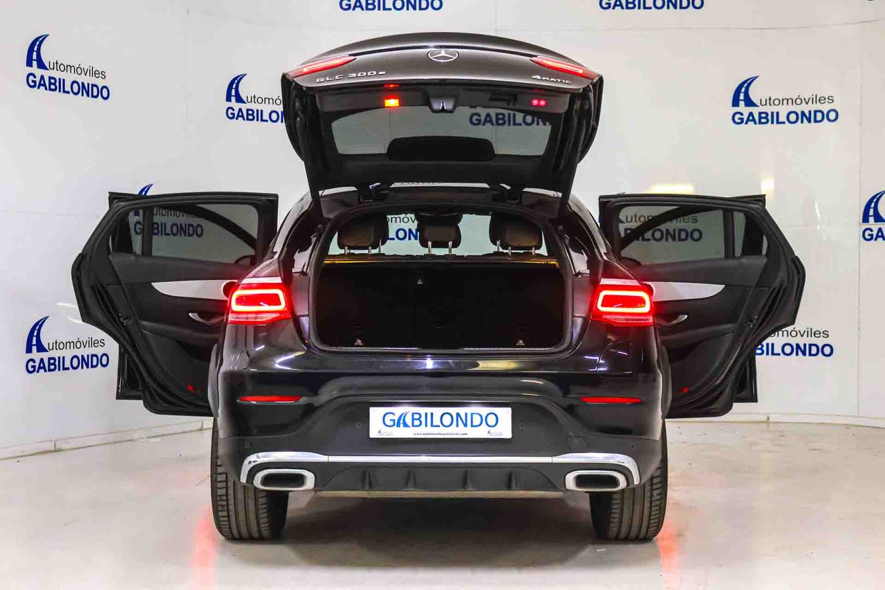 Mercedes GLC Coupé GLC 300 e 4MATIC **AMG Line** - Foto 29