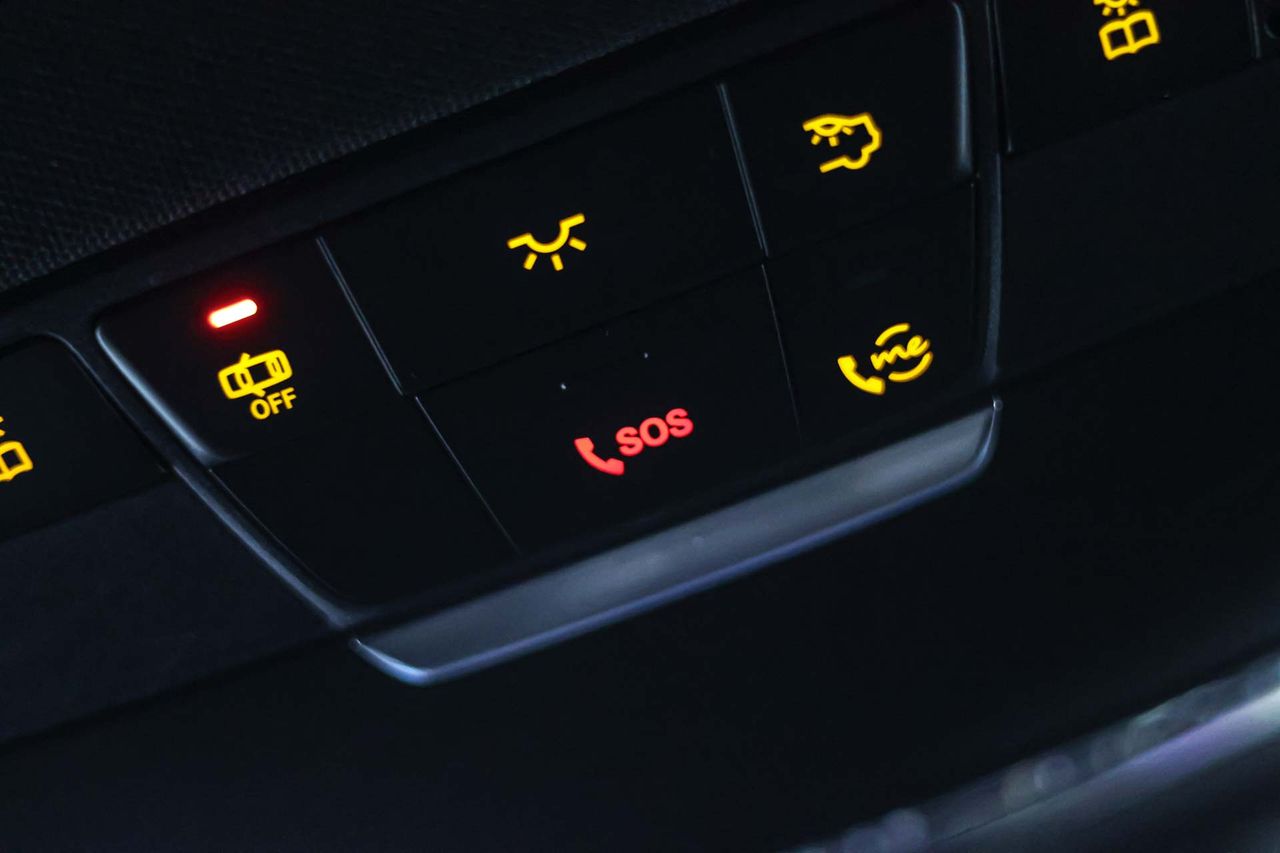 Mercedes GLC Coupé GLC 300 e 4MATIC **AMG Line** - Foto 50