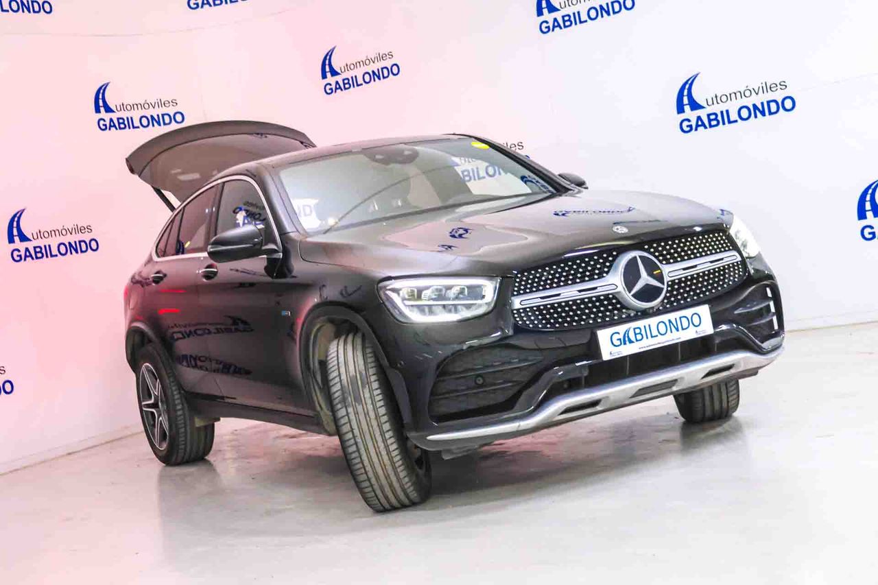 Mercedes GLC Coupé GLC 300 e 4MATIC **AMG Line** - Foto 23