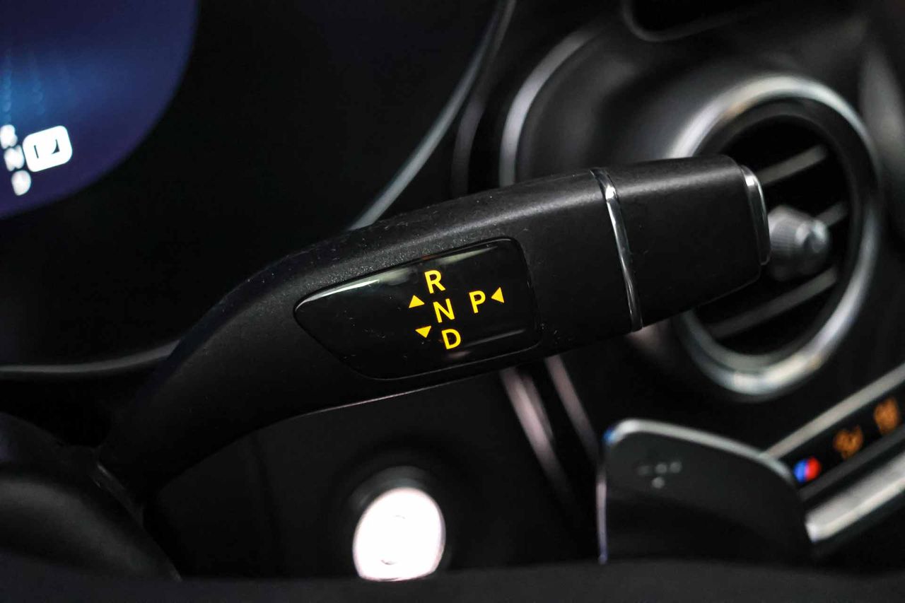 Mercedes GLC Coupé GLC 300 e 4MATIC **AMG Line** - Foto 43