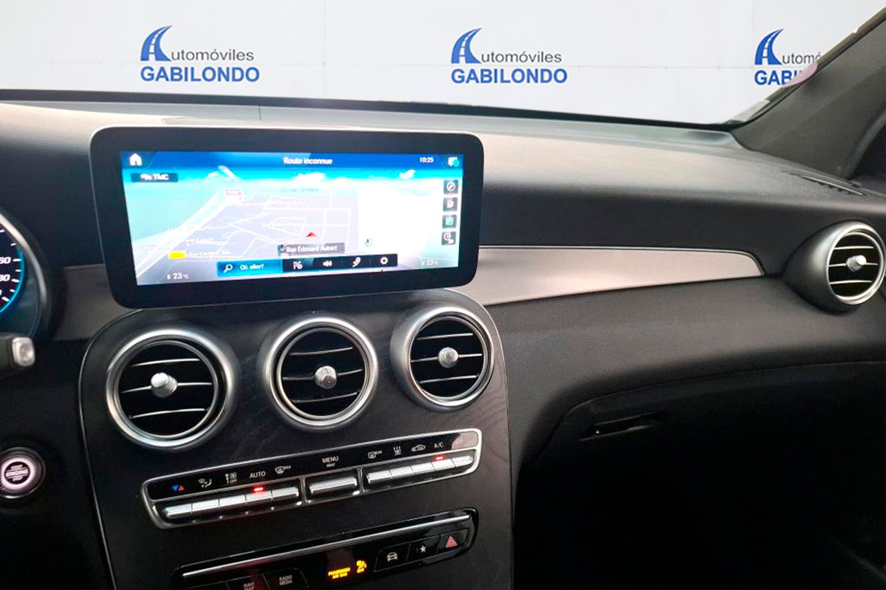 Mercedes GLC Coupé GLC 300 e 4MATIC **AMG Line** - Foto 6